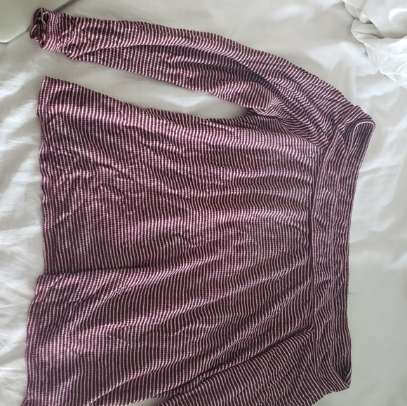 Off shoulder top - Picture 1 of 3